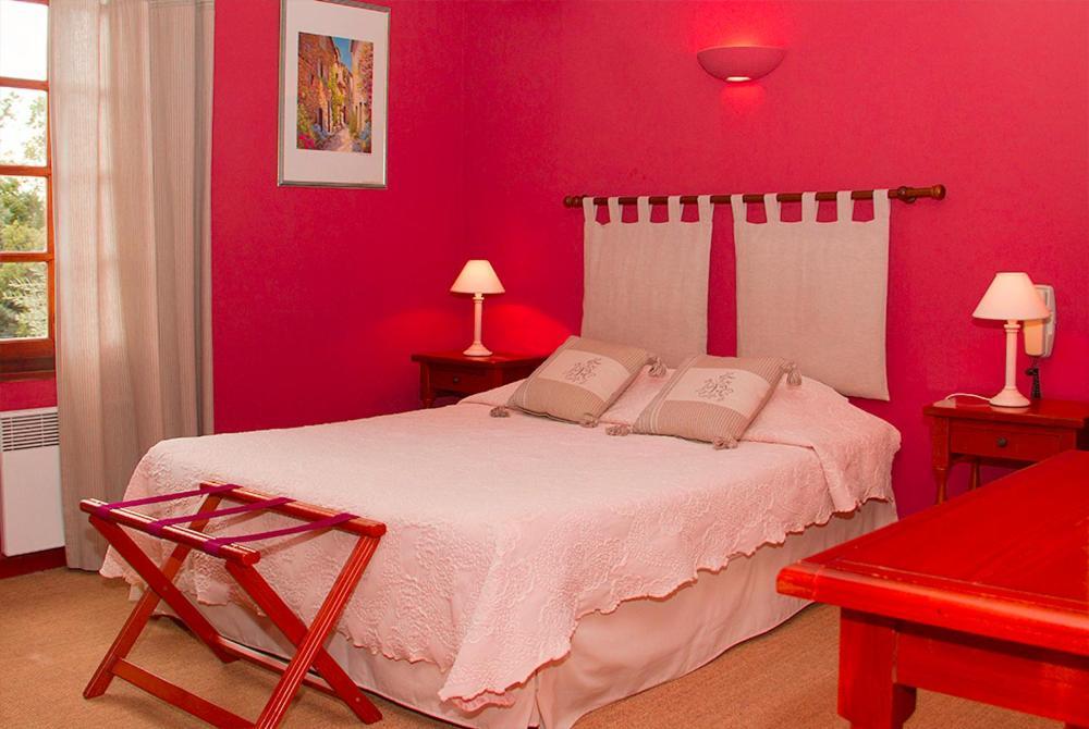 Hôtel Le Rouge Gorge à Pontevès Chambre photo