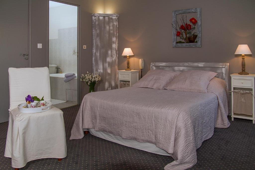 Hôtel Le Rouge Gorge à Pontevès Chambre photo